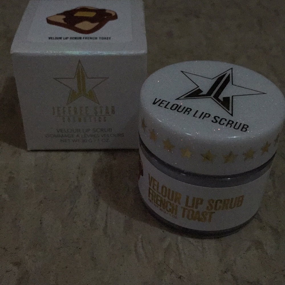 Jeffree Star Lip Scrub French Toast